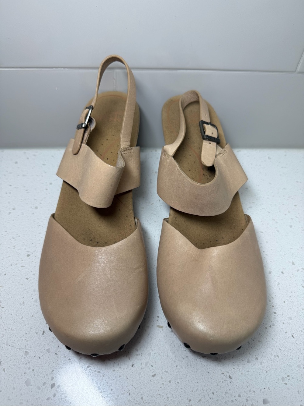 Dansko Thea sandals clogs wedge heel size 41 10 tan leather shoes READ - Picture 2 of 11